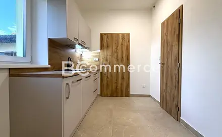 Pronájem bytu 1+1 28 m², Masarykova, Modřice, okres Brno-venkov