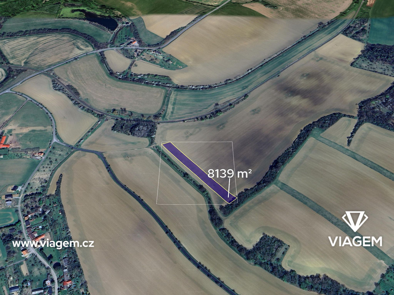Prodej pole 1 356 m²