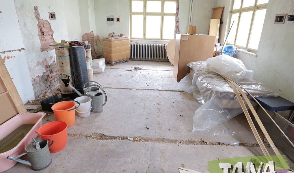 Prodej domu 316 m² s pozemkem 1 314 m², Pecka – náhled fotky 10