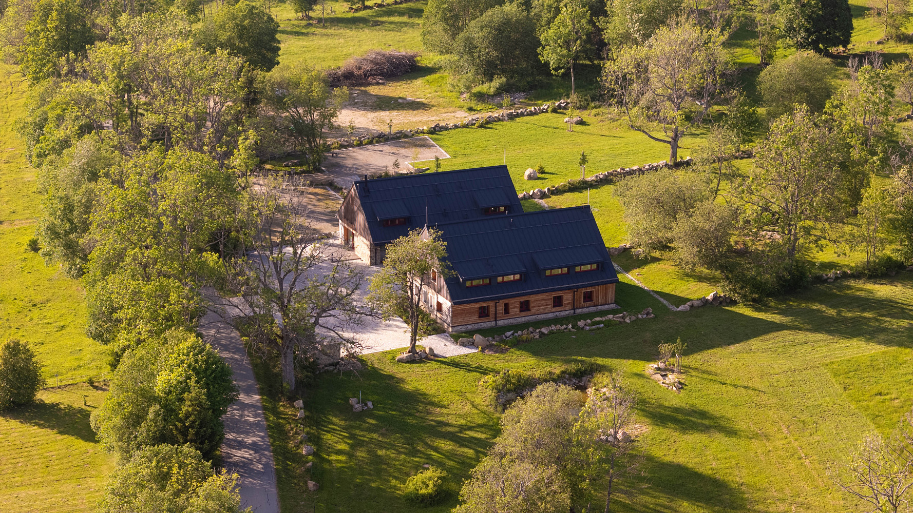 Pronájem ubytovacího objektu 682 m²