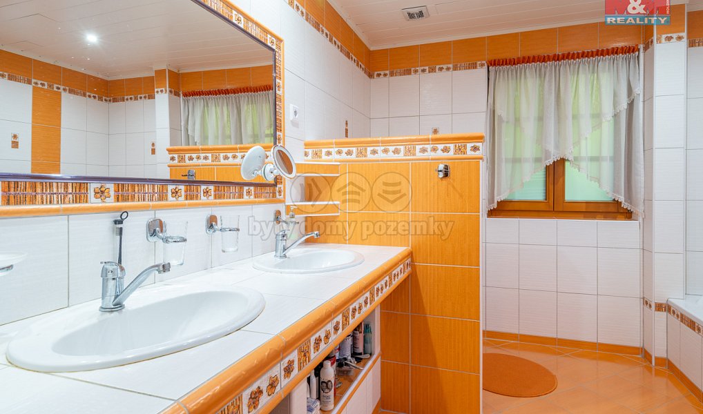 Prodej domu 250 m² s pozemkem 2 228 m², Vratimov – náhled fotky 10