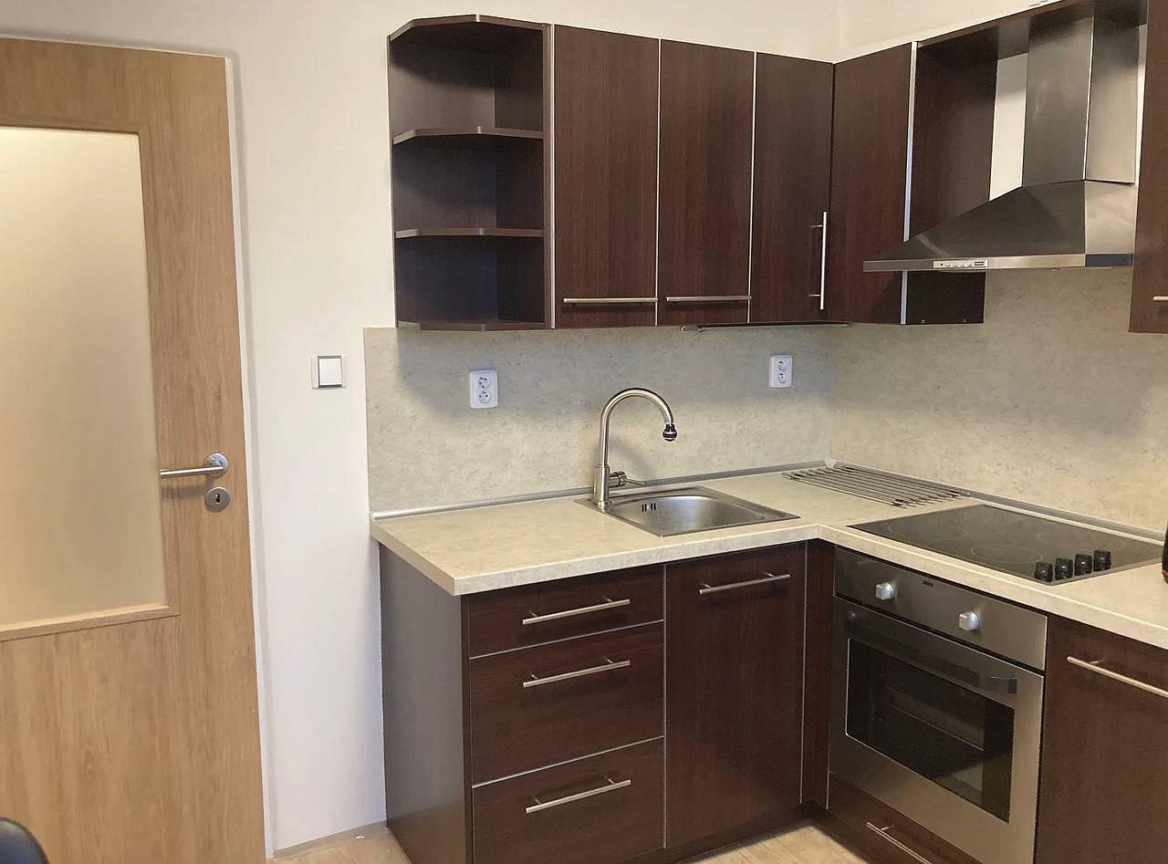 Pronájem bytu 1+1 40 m² – fotografie 2