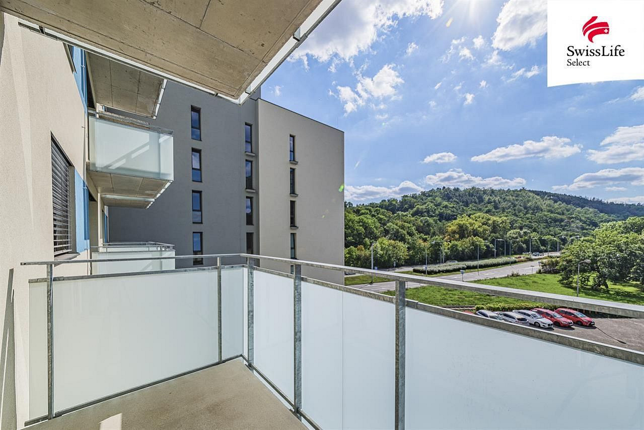 Pronájem bytu 2+kk 56 m² – fotografie 4
