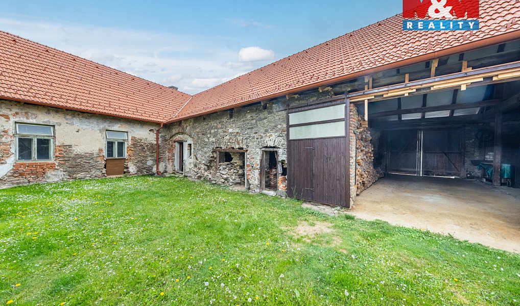 Prodej ubytovacího objektu 240 m², Kašperské Hory – náhled fotky 28