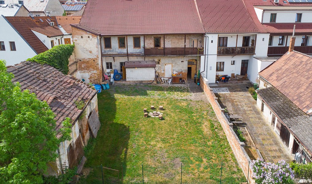 Prodej nájemního domu, činžáku 335 m², Přeštice – náhled fotky 31