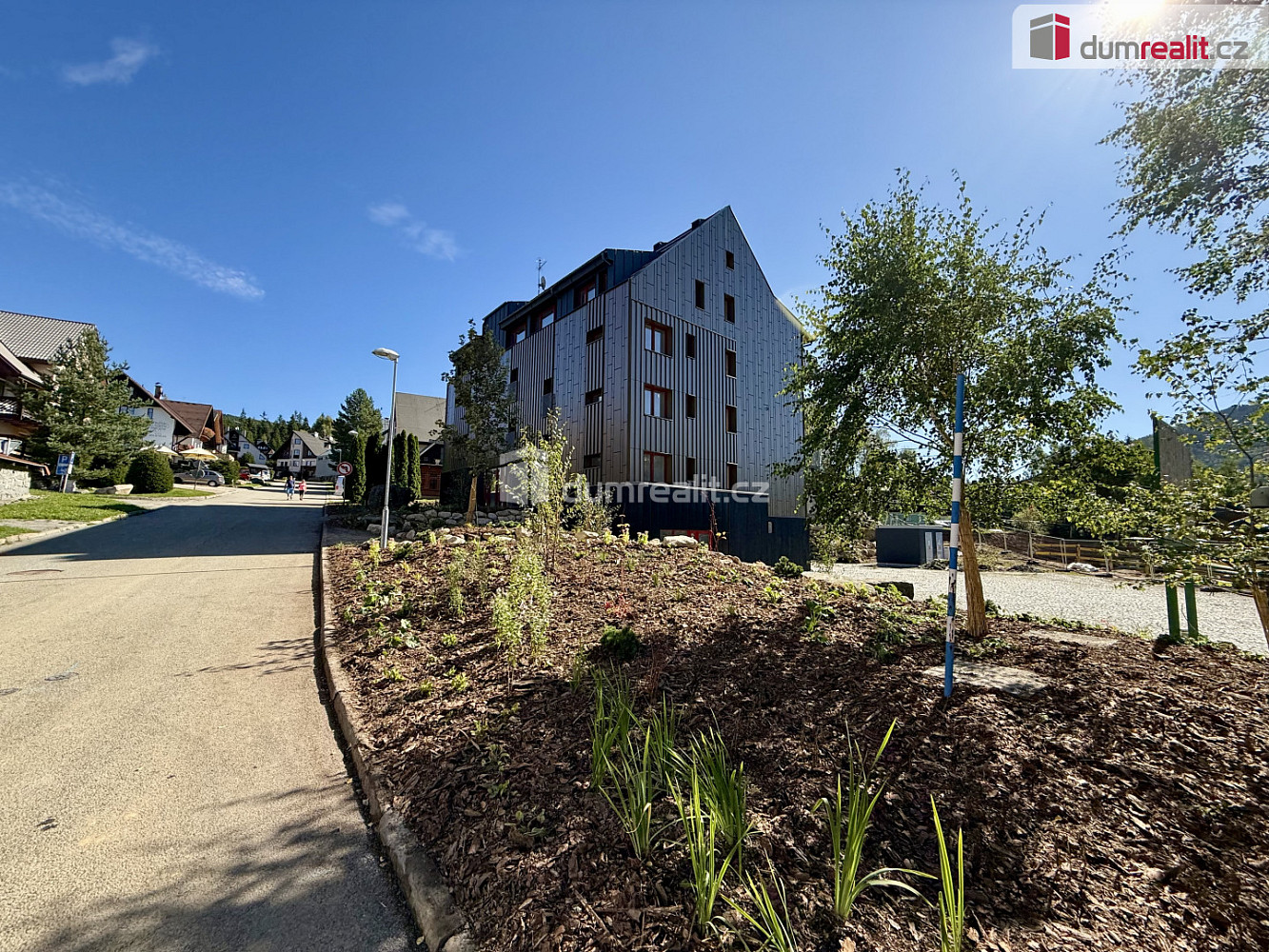 Pronájem bytu 1+kk 37 m² – fotografie 3