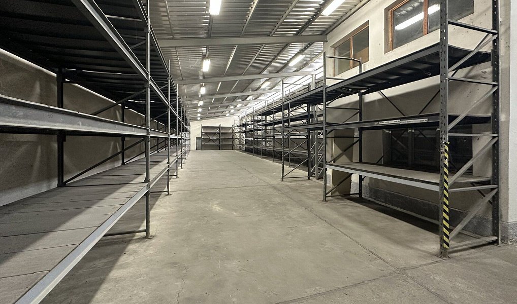 Pronájem skladovacích prostor 1 700 m², Postoloprty – náhled fotky 5
