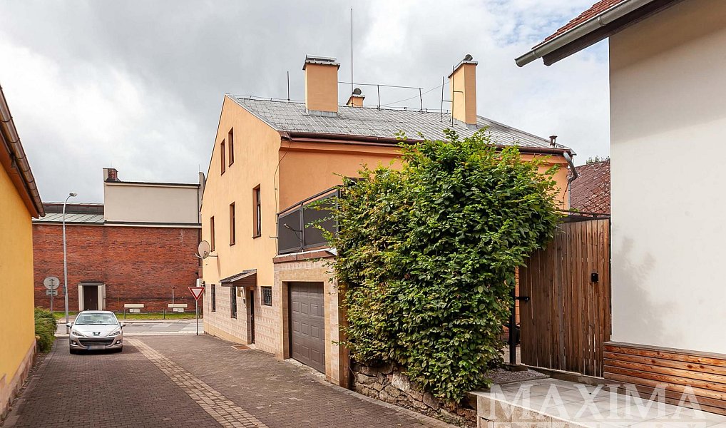 Prodej domu 285 m² s pozemkem 212 m², Lomnice nad Popelkou – náhled fotky 2