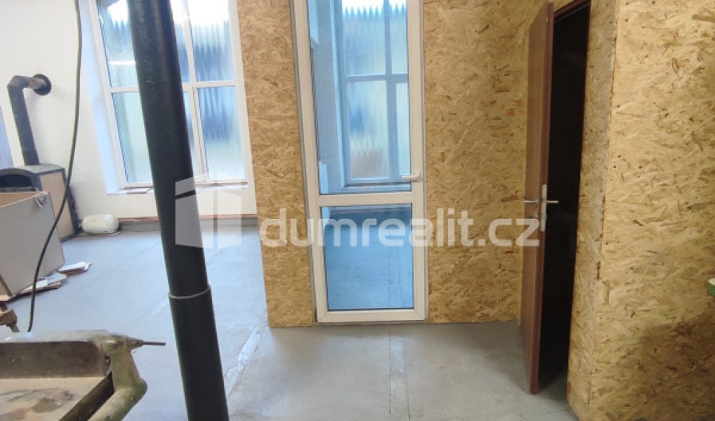 Pronájem výrobních prostor 200 m², Janská – náhled fotky 13