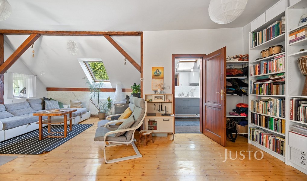 Prodej domu 336 m² s pozemkem 1 978 m², Železný Brod – náhled fotky 8