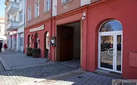 Pronájem obchodních prostor 56 m², nám. Edmunda Husserla, Prostějov