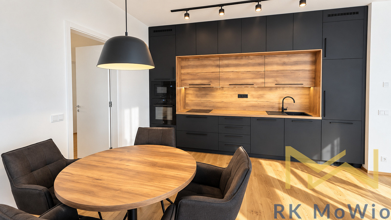 Pronájem bytu 2+kk 58 m² – fotografie 2