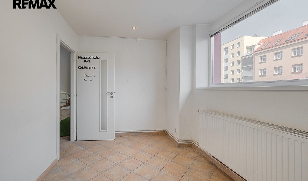 Pronájem obchodních prostor 151 m², Praha – náhled fotky 4