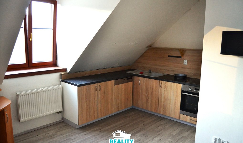 Prodej bytu 2+kk 49 m², Hejnice – fotka 1 z 7