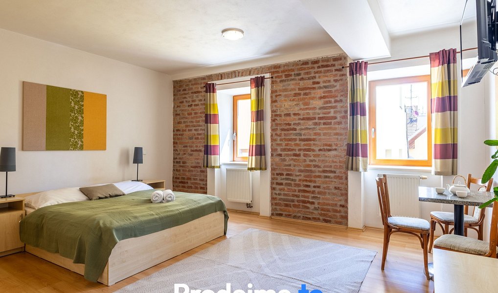 Prodej ubytovacího objektu 1 593 m², Znojmo – náhled fotky 16