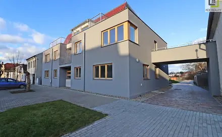 Pronájem bytu 1+kk 40 m²