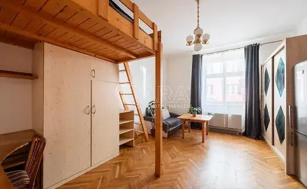 Prodej bytu 1+kk 25 m², náměstí Jiřího z Lobkovic, Praha 3 - Vinohrady