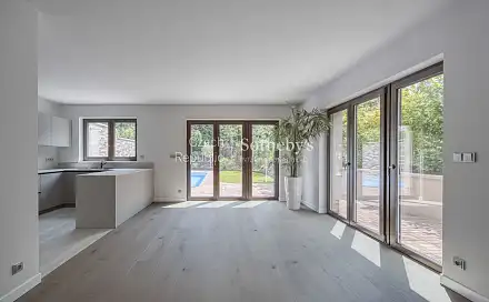 Pronájem domu 184 m² s pozemkem 432 m²