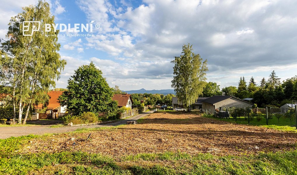 Prodej stavebního pozemku 728 m², Dubí – náhled fotky 4