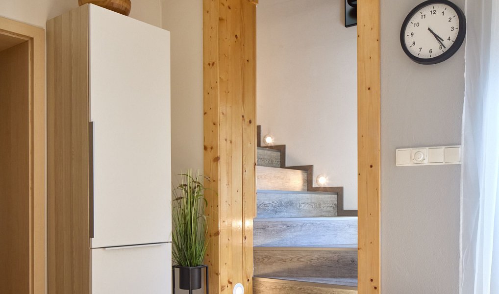 Prodej domu 260 m² s pozemkem 457 m², Ladná – náhled fotky 18