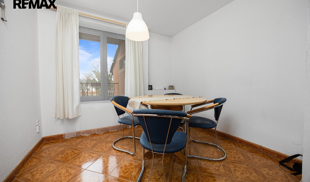 Prodej domu 240 m² s pozemkem 438 m², Nučice – náhled fotky 19