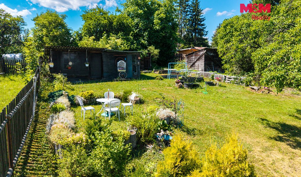 Prodej zahrady 878 m², Bochov – náhled fotky 3