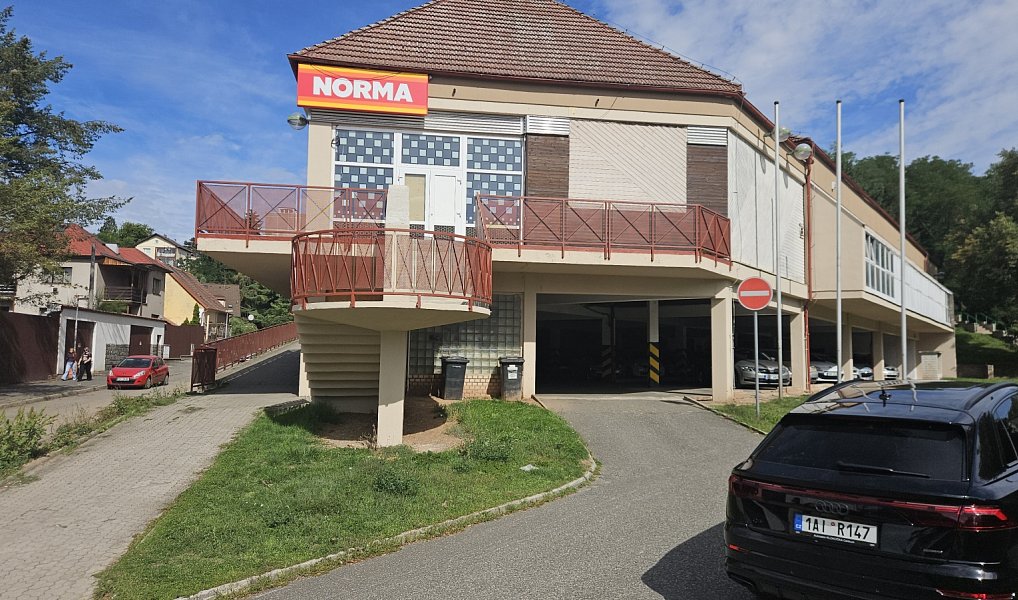 Pronájem obchodních prostor 430 m², Rakovník – náhled fotky 2