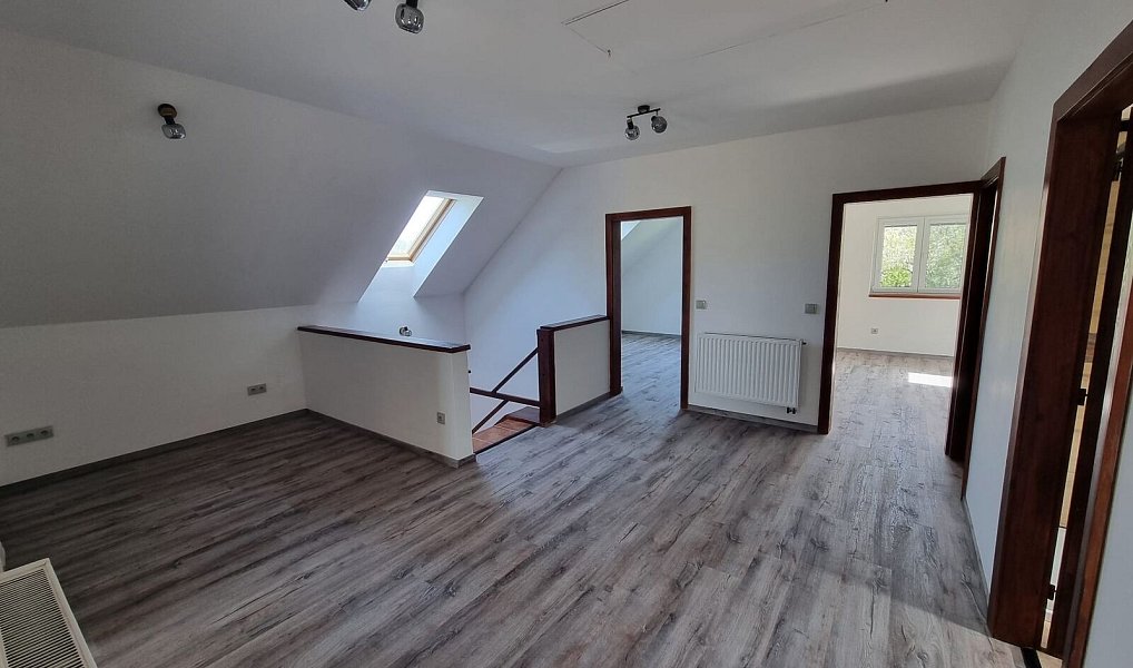 Prodej domu 170 m² s pozemkem 121 m², Hrejkovice – náhled fotky 22