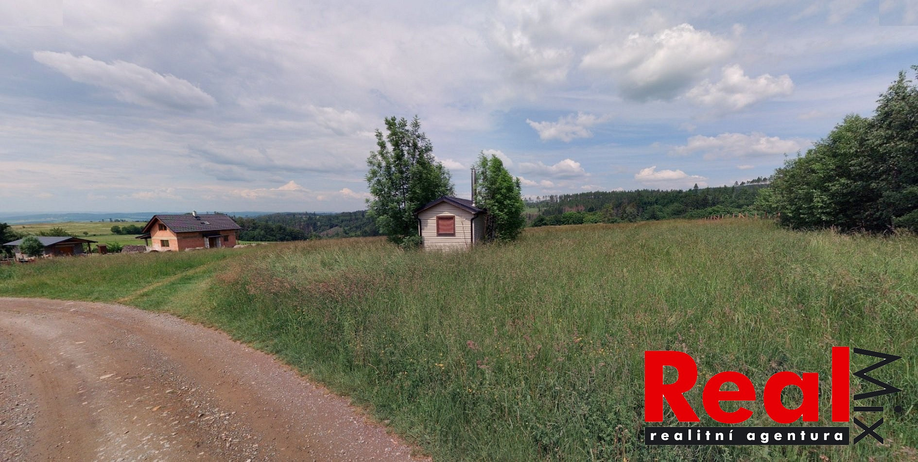 Prodej stavebního pozemku 37 768 m²