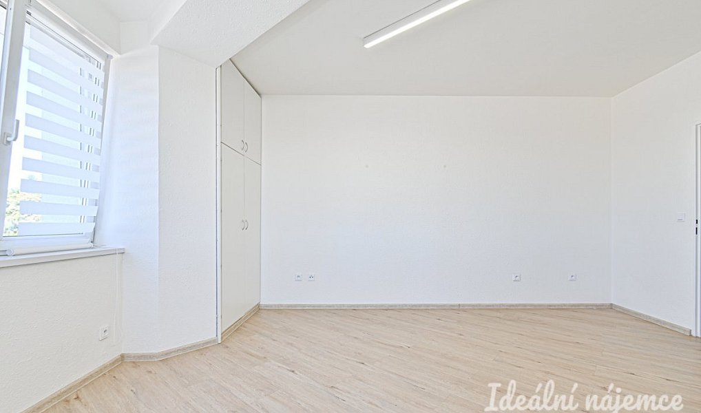 Pronájem bytu 2+kk 40 m², Brno – náhled fotky 5