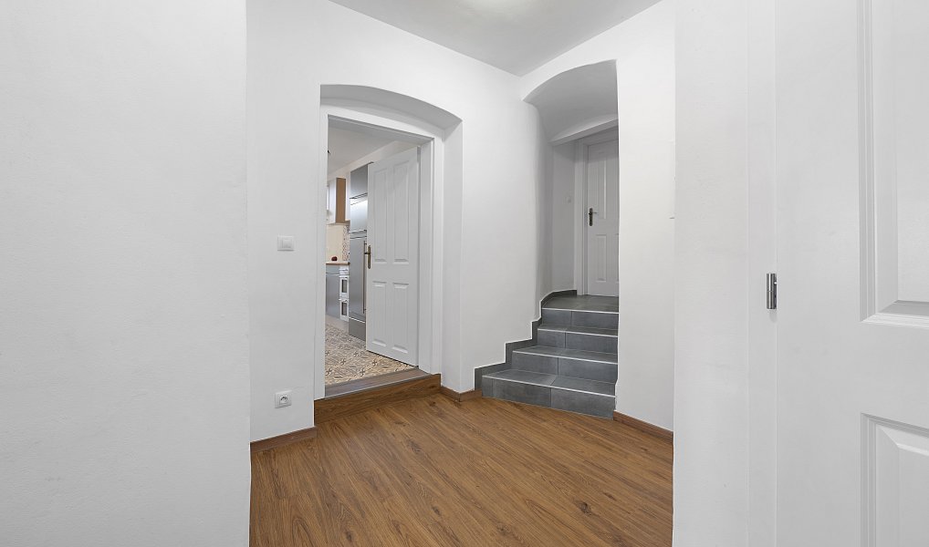 Prodej domu (jiného typu) 600 m² s pozemkem 275 m², Vimperk – náhled fotky 25