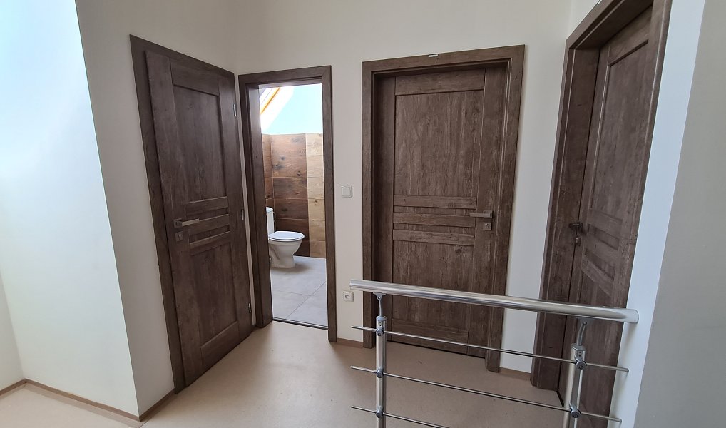 Pronájem kanceláře 12 m², Milovice – náhled fotky 7