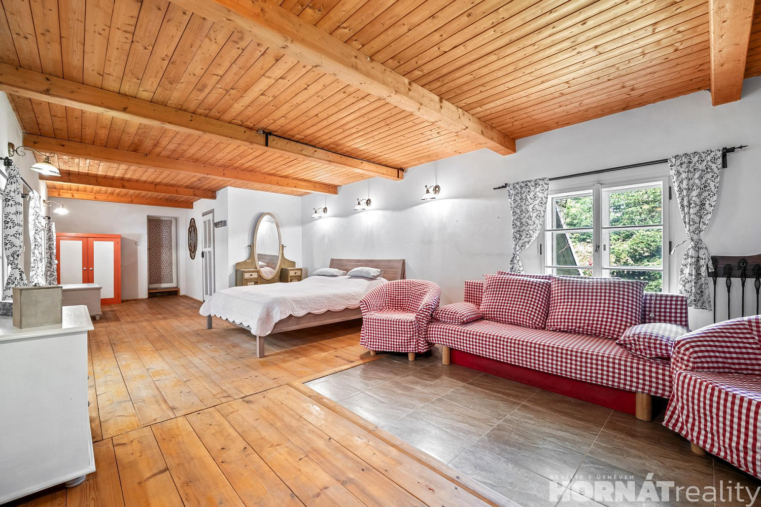 Prodej chaty/chalupy 200 m² s pozemkem 18 000 m² – fotografie 2
