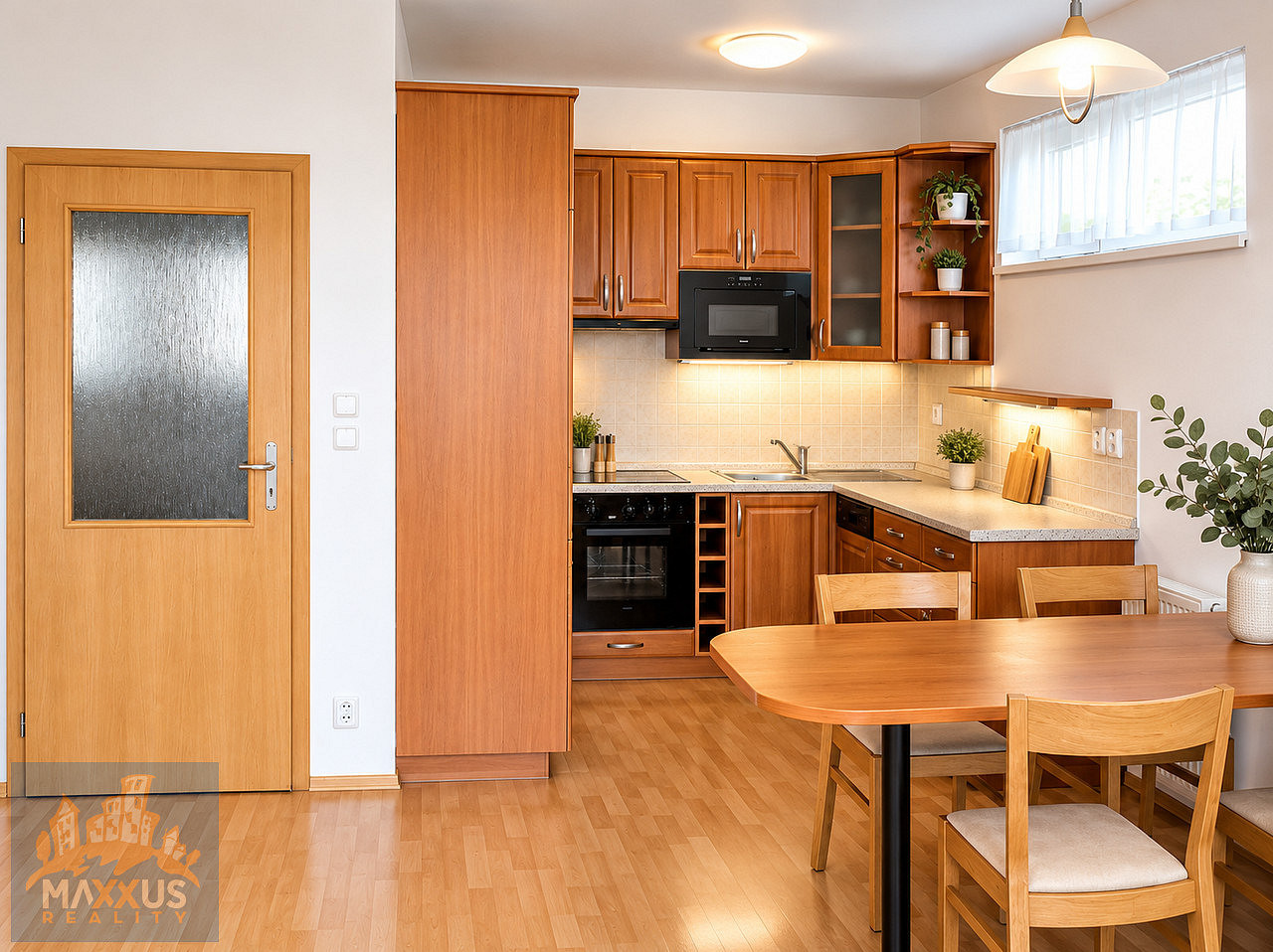 Pronájem bytu 2+kk 71 m² – fotografie 2