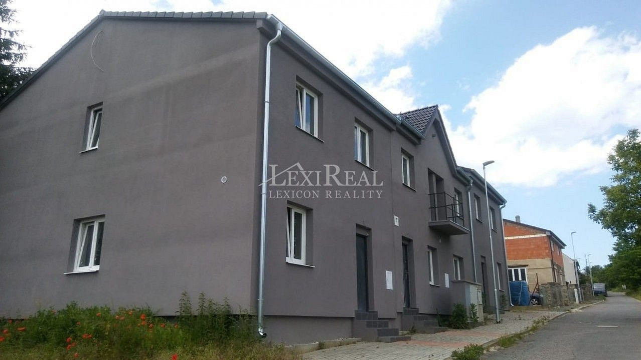 Prodej domu 103 m² s pozemkem 130 m²