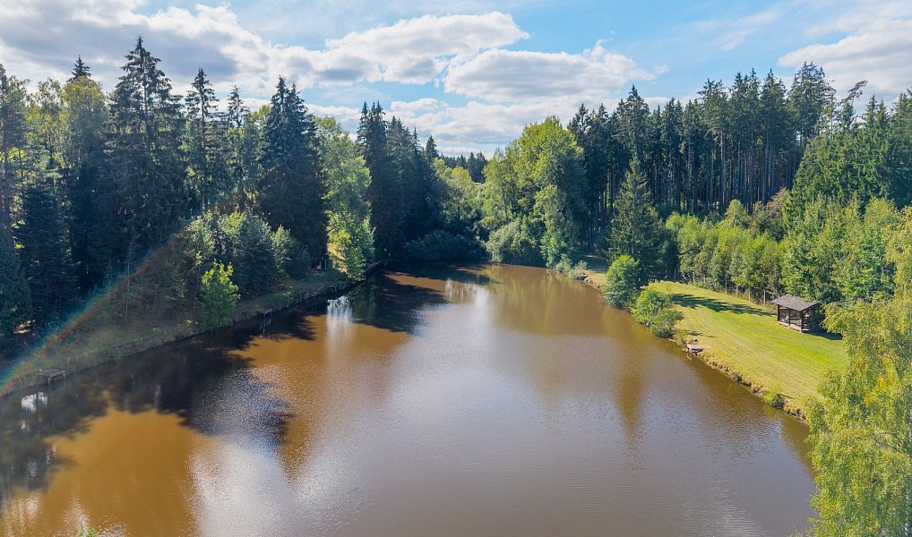 Prodej ubytovacího objektu 3 160 m², Velká Hleďsebe – náhled fotky 6
