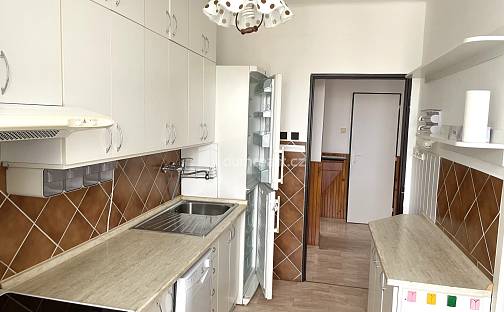 Pronájem bytu 3+1 69 m², V Sadě, Vlašim, okres Benešov