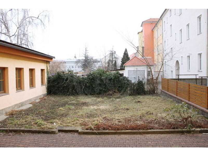 Prodej nájemního domu, činžáku 350 m² – fotografie 2