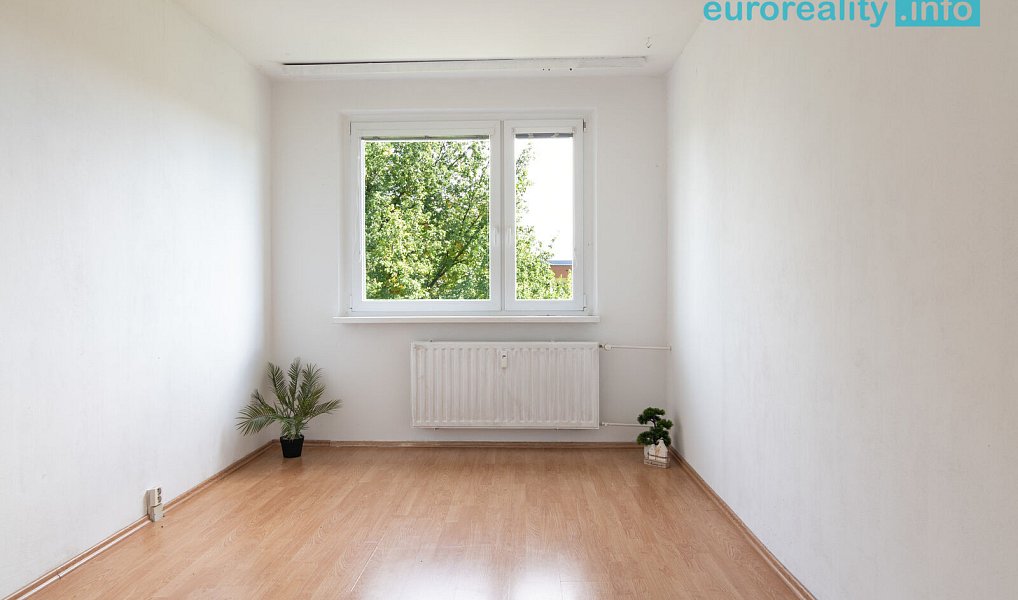 Pronájem bytu 3+1 66 m², Doksy – náhled fotky 3