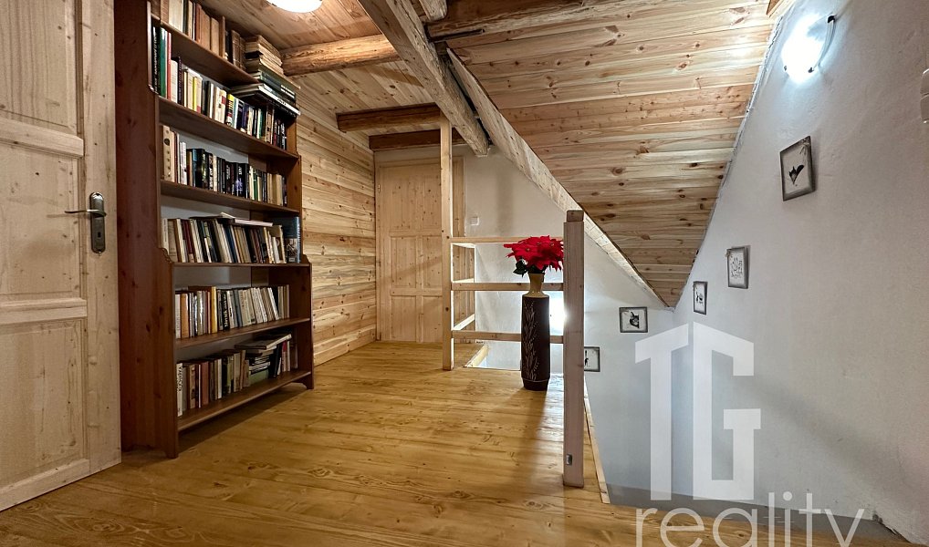 Prodej domu 211 m² s pozemkem 1 458 m², Klíny – náhled fotky 5