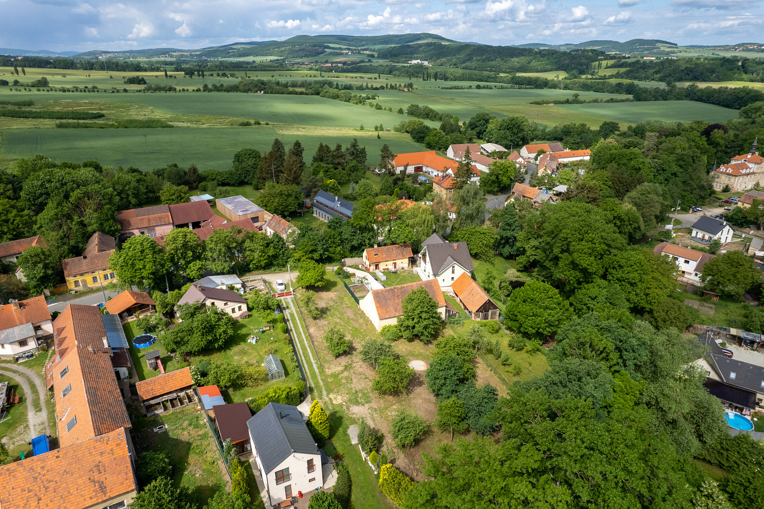 Prodej stavebního pozemku 1 774 m² – fotografie 3