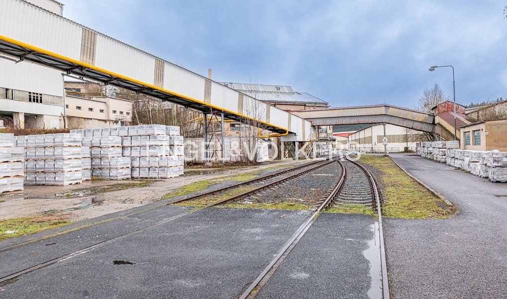 Pronájem skladovacích prostor 30 000 m², Rakovník – náhled fotky 4