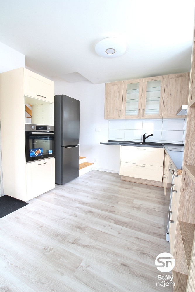 Pronájem bytu 4+kk 86 m² – fotografie 4