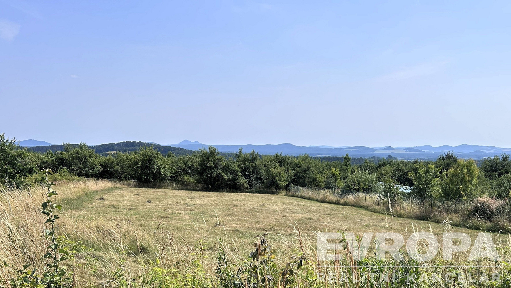 Prodej stavebního pozemku 2 000 m² – fotografie 5