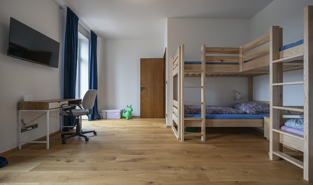 Prodej ubytovacího objektu 160 m², Žacléř – náhled fotky 21