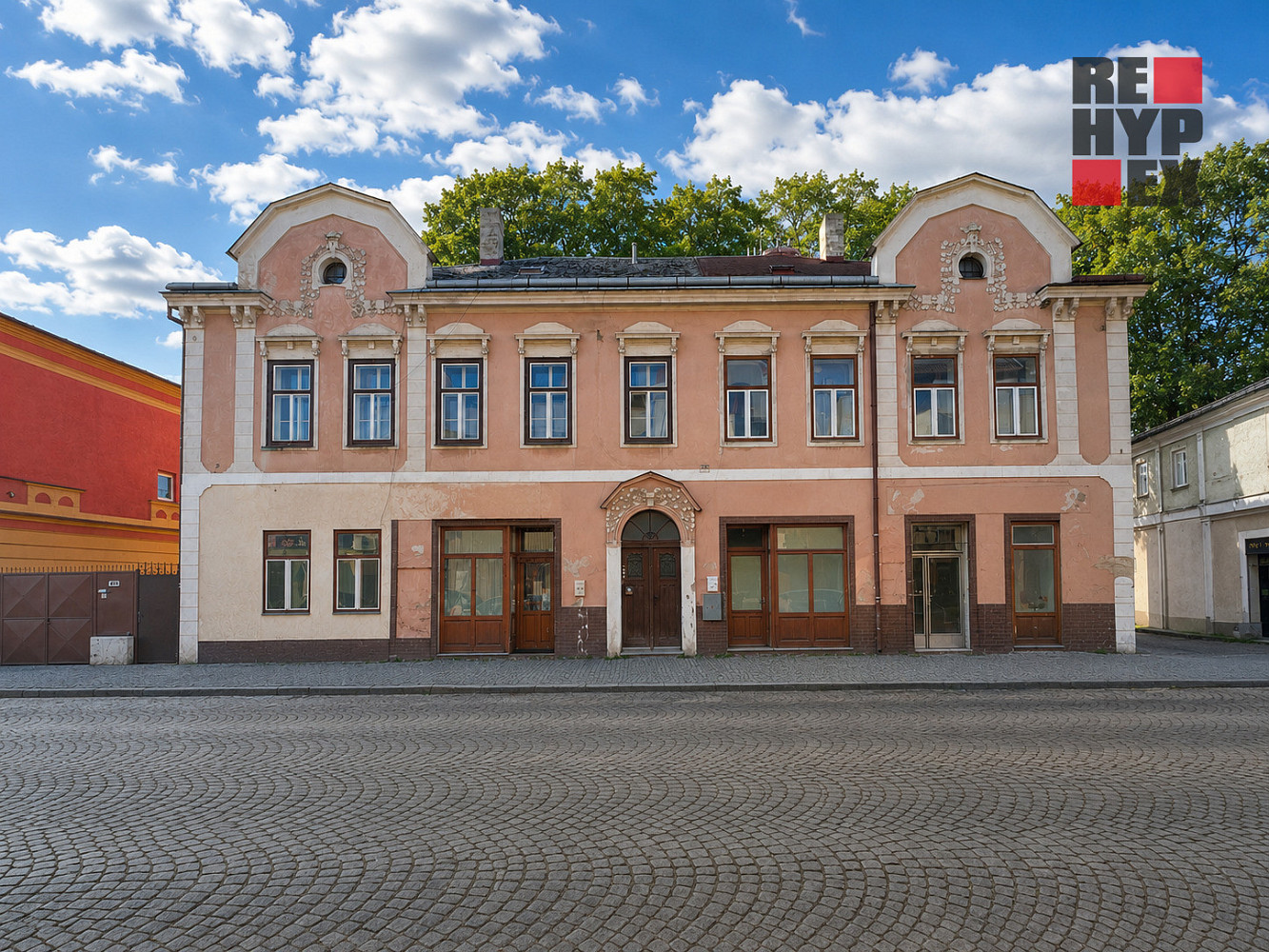 Prodej domu 980 m² s pozemkem 523 m²