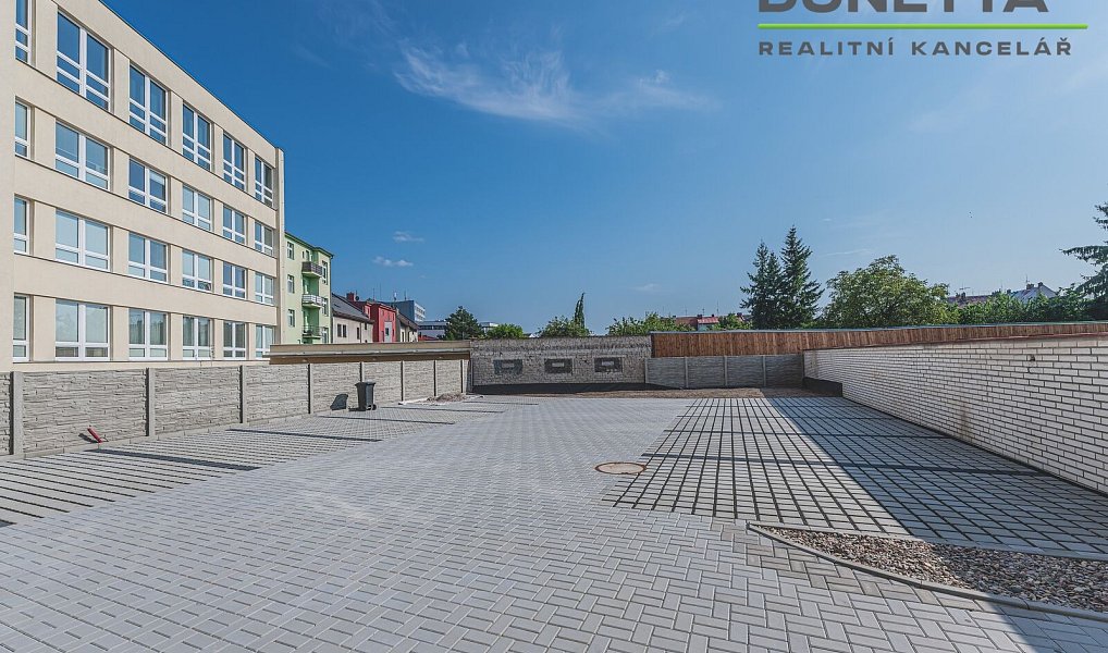 Pronájem bytu 2+kk 52 m², Hradec Králové – náhled fotky 20