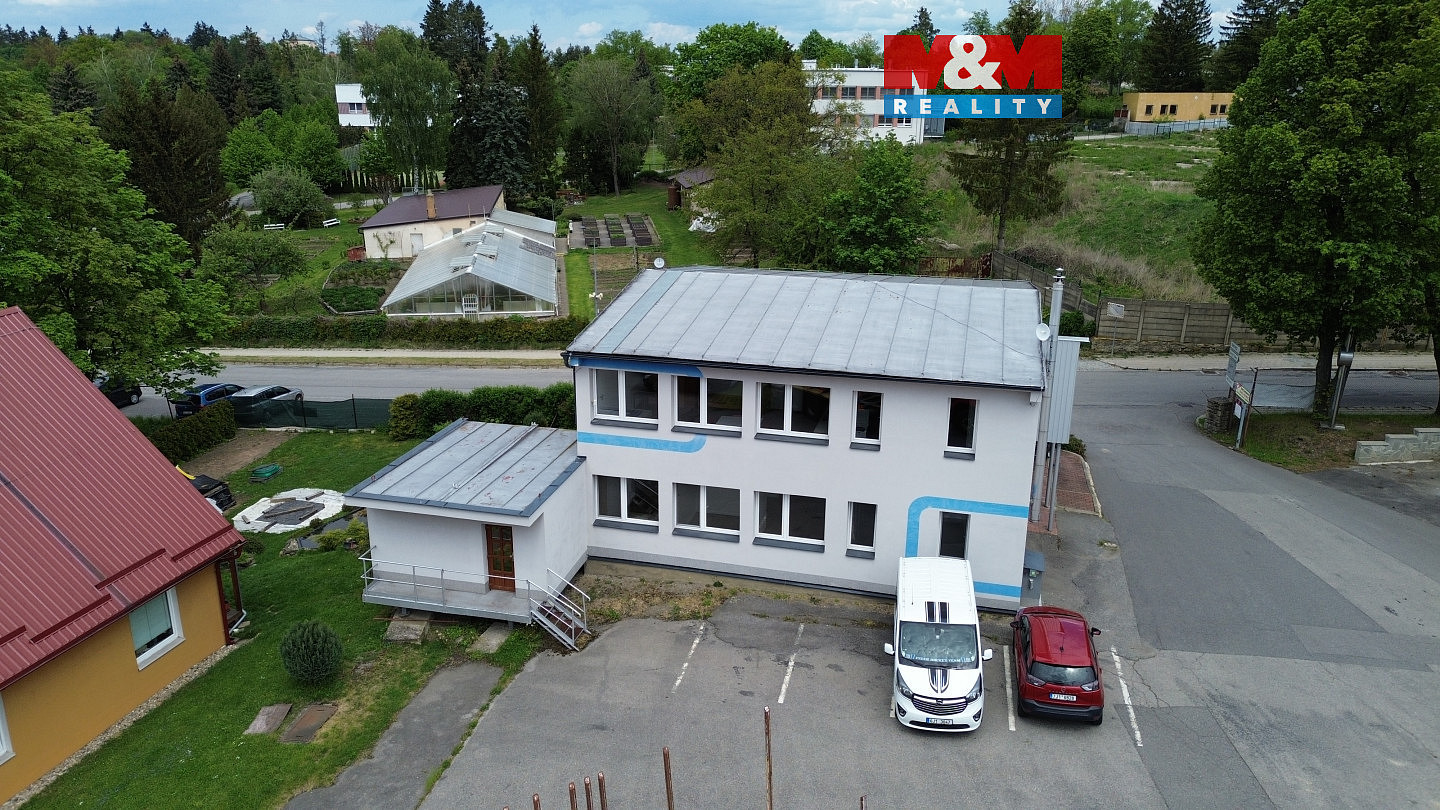 Pronájem obchodních prostor 336 m²