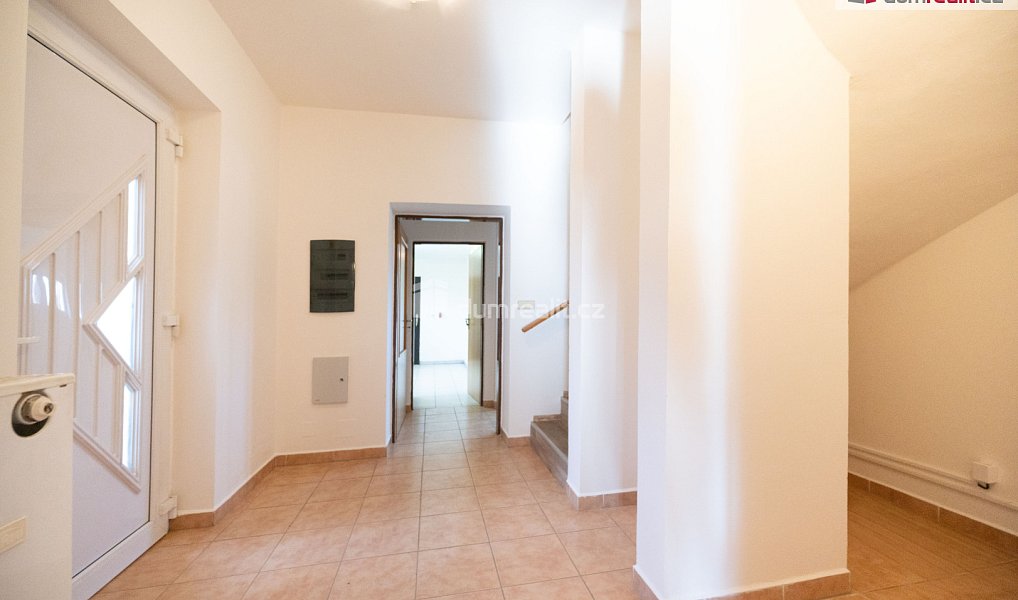 Prodej domu 253 m² s pozemkem 2 075 m², Dolní Třebonín – náhled fotky 18