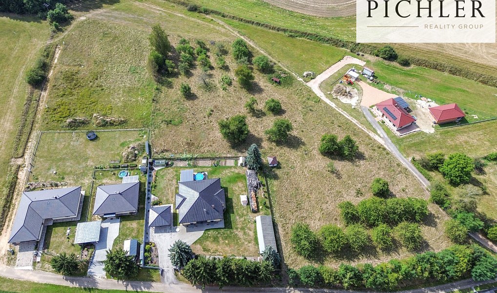 Prodej stavebního pozemku 10 447 m², Radnice – náhled fotky 13